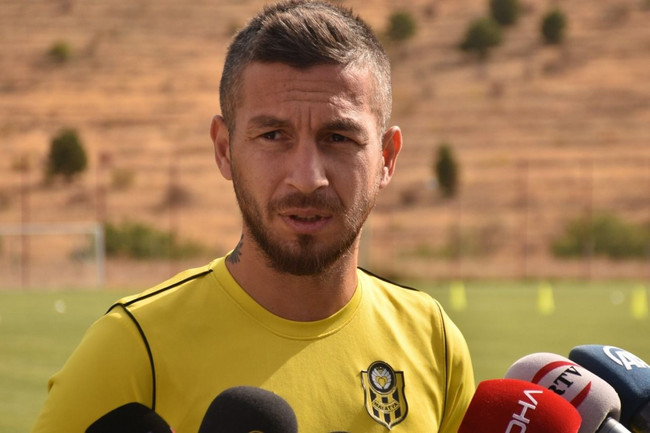 "Haftanın sahtekarı" demişti! Sabah yazarı Hıncal Uluç'a tazminat şoku! - Resim : 1