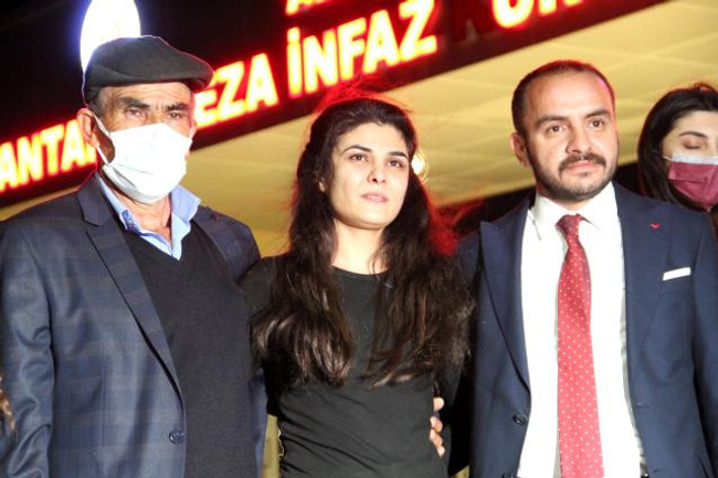 Duygu dolu anlar! Melek İpek yavrularına kavuştu - Resim : 3