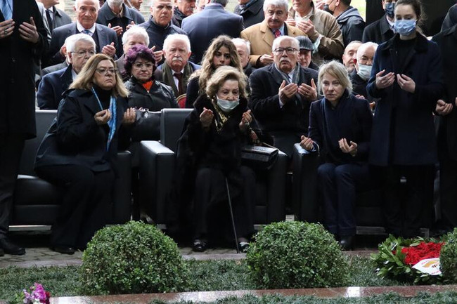 8. Cumhurbaşkanı Turgut Özal ölümünün 29. yılında kabri başında anıldı - Resim : 3