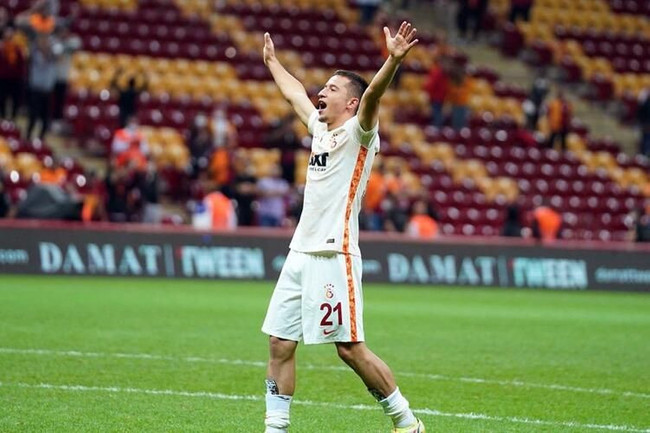 Galatasaray'da bir ayrılık daha; yeni takımı belli oldu - Resim : 1