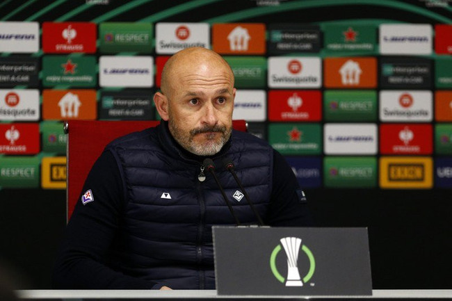 Sivas'ta skandal gece! Sahaya atlayıp burnunu kırdı - Resim : 3