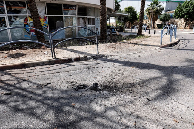 Yeni savaş tehlikesi! Gerilim tırmandı, roket yağmuru yaşandı - Resim : 2