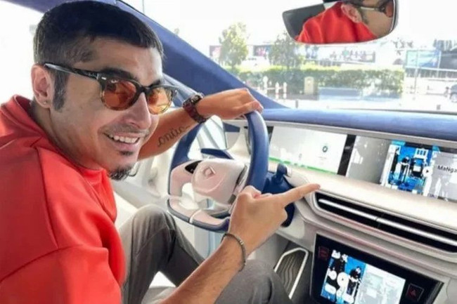 Manga’nın solisti Ferman Akgül, Togg pozunu eleştiren o ünlülere dava açtı - Resim : 1