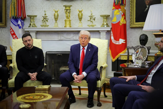 Rusya'dan Zelenski yorumu: Yumruklamamaları bir mucize - Resim : 2