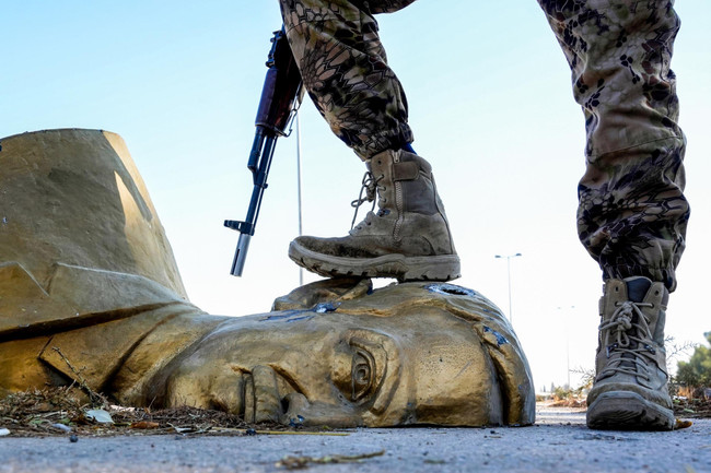 40. yıl ödüllerine Suriye devrimi damga vurdu! 2025 yılının en iyi fotoğrafları… - Resim : 1