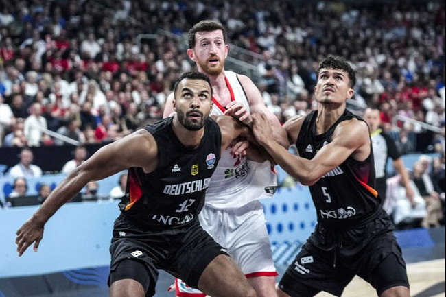 12 Dev Adam Avrupa ikincisi oldu! Finalde Almanya'ya yenildik... - Resim : 4