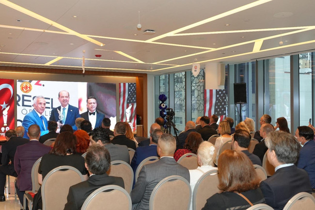 New York’ta anlamlı buluşma! Türk ve Amerikalı gazeteciler dostluk gecesinde bir araya geldi! - Resim : 6