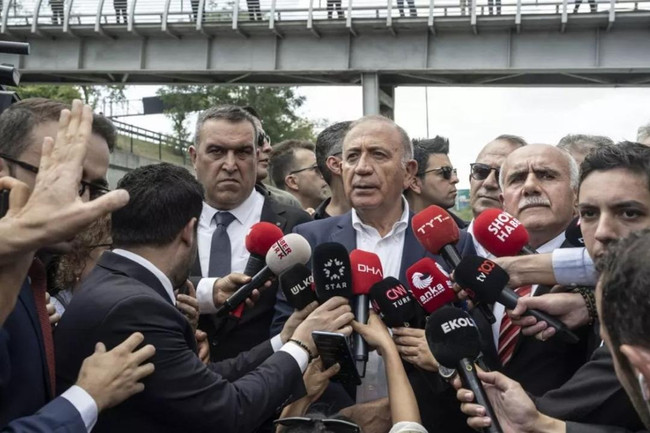 Gürsel Tekin'den 'erteleme' kararına ilginç yorum: "Hayırlı, uğurlu olsun" - Resim : 1