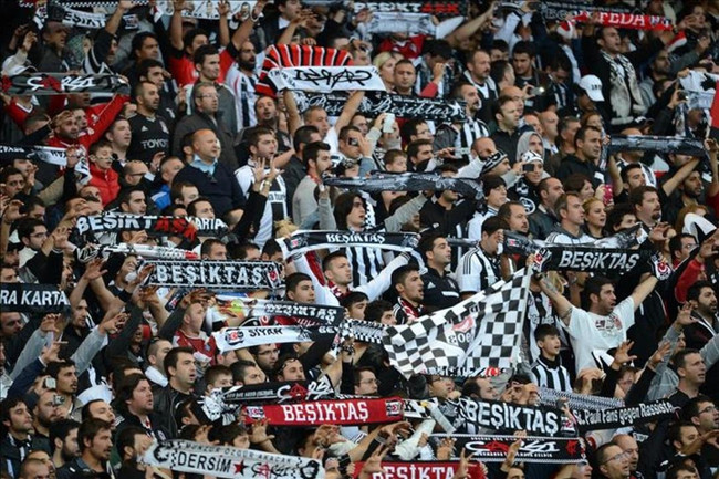 Beşiktaş taraftarından flaş hamle: Sergen Yalçın’a tepki yağdı - Resim : 2