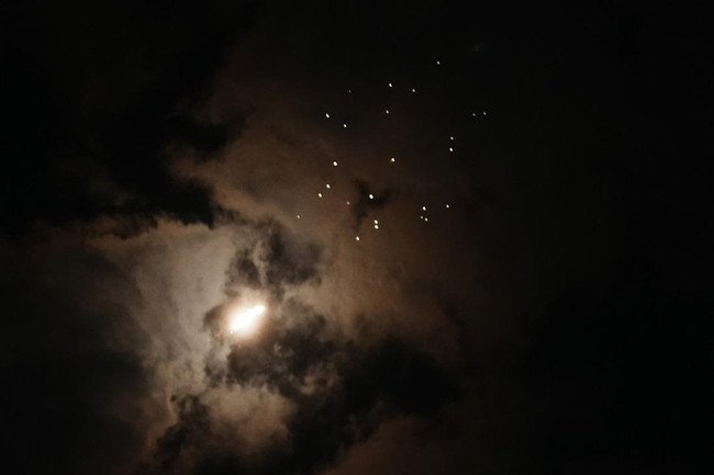 İsrail’den kaçış! Savaş büyüdü, uçak biletleri fırladı - Resim : 1