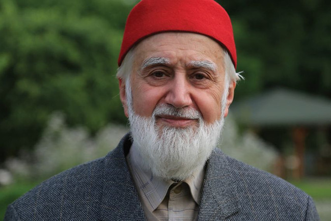 Ünlü köşe yazarından üzücü haber! Hastaneye kaldırıldı! - Resim : 1