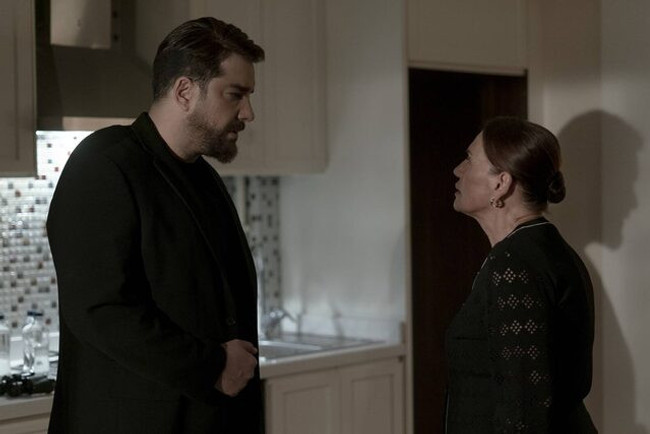 Camdaki Kız'da Nalan ve Hayri fırtınası esecek! İlk kez karşılaşıyorlar! - Resim : 4