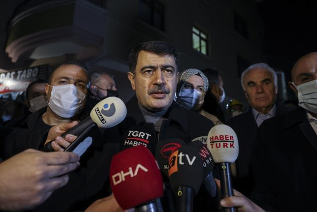 Ankara'da 3 katlı apartmanda LPG patlaması: Bina kısmen çöktü! 1 ölü, 5 yaralı - Resim : 3