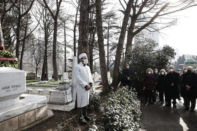 Abdi İpekçi, vefatının 43. yılında mezarı başında anıldı - Resim : 1