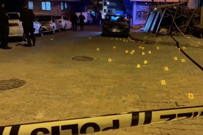 İstanbul'da silahlı saldırı: 47 el ateş ettiler! - Resim : 1