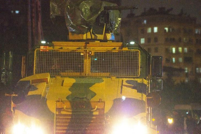 Selahattin Demirtaş Diyarbakır’a getirildi! 3,5 saatlik ziyarette yoğun güvenlik önlemi… - Resim : 4