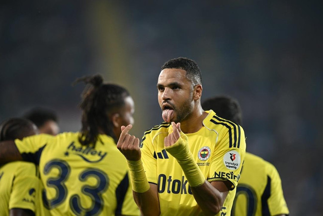 Deplasmanda Fenerbahçe rüzgarı: Gövde gösterisi yaptı! - Resim : 1