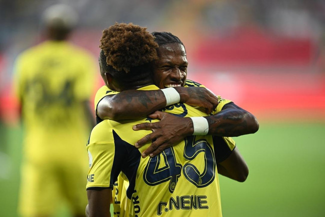 Deplasmanda Fenerbahçe rüzgarı: Gövde gösterisi yaptı! - Resim : 3