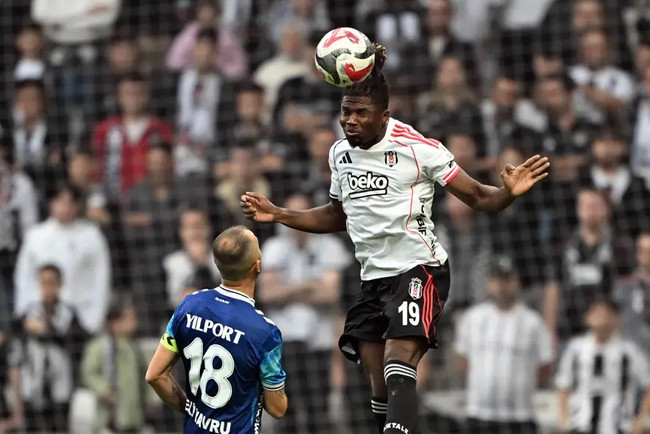 Dolmabahçe’de hayal kırıklığı! Beşiktaş ile Samsunspor kayıp puanlara razı oldu - Resim : 1