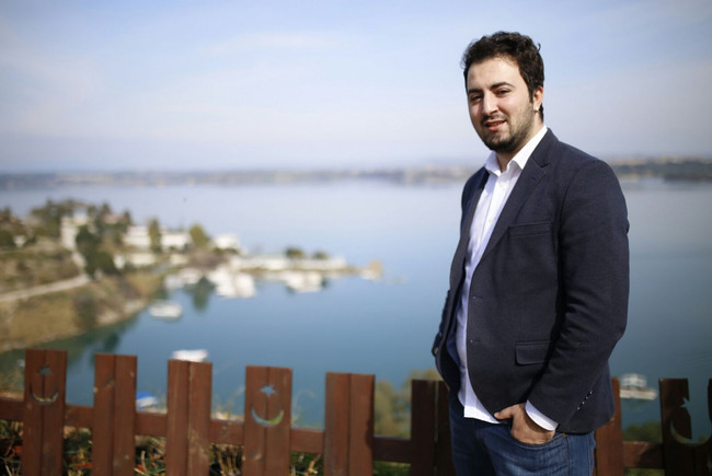 Dünya Gazetesi hangi ismi kadrosuna kattı? - Resim : 1