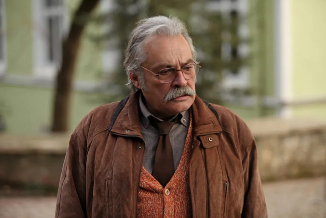 Usta oyuncuları bir araya getirmişti! Uysallar dizisine hangi ünlü isim katıldı? - Resim : 2