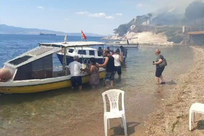 İzmir'de alevler evleri sardı, yazlıklar boşaldı! - Resim : 7