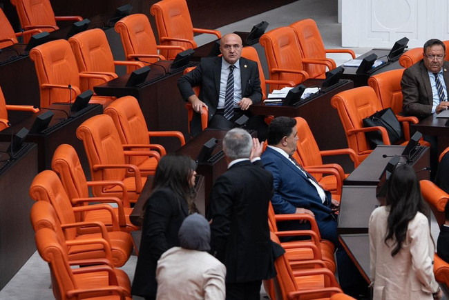 TBMM’de tansiyon yükseldi: İYİ Parti ve DEM arasında sert tartışma! - Resim : 4