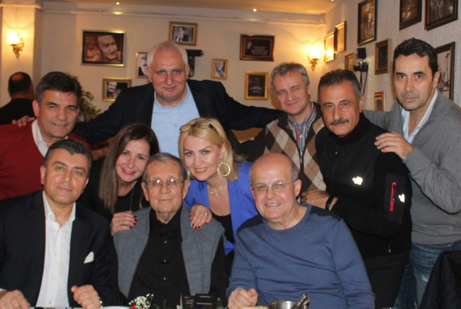 Sabah Gazetesi'nin efsane şefine 'vefa' yemeği! - Resim : 1