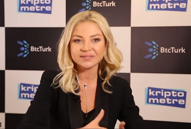 Gücü komikliğinde: Bir haber kanalı nasıl komedyenlerin diline düştü? - Resim : 1