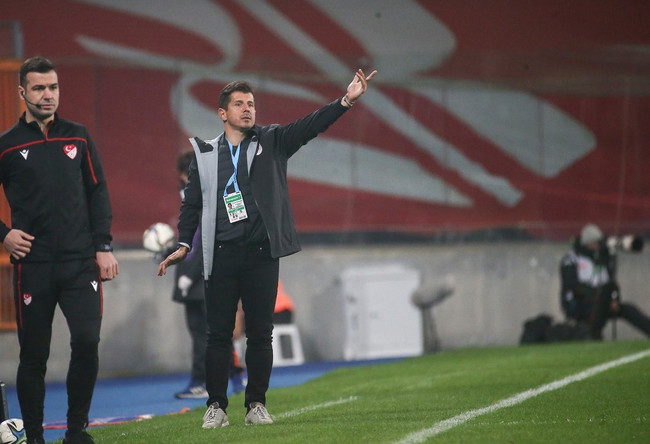 Başakşehir Adana Demirspor'u 90'da devirdi! - Resim : 1