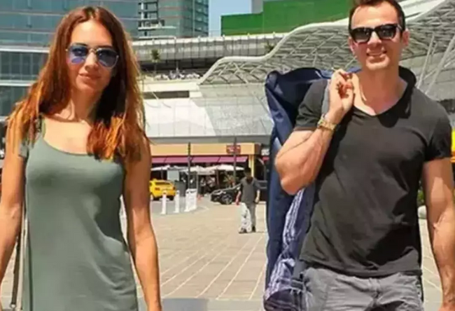 Jess Molho ve Zeynep Molho boşanma krizi yaşıyor! İhanet ve darp iddiası - Resim : 3