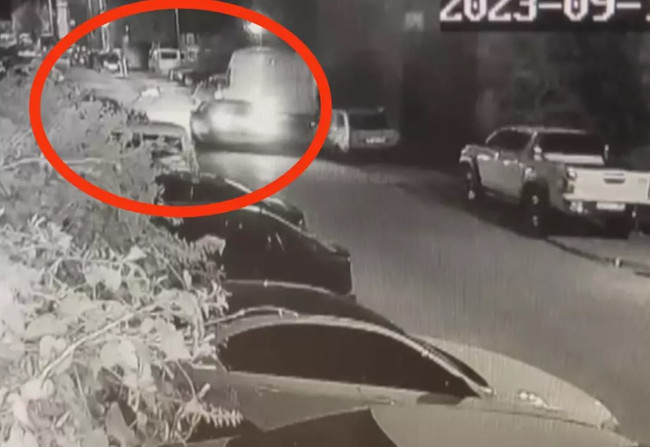 Konya’da 2 genç kızın feci sonu! Birbirlerine sarılıp aşağı atladılar… - Resim : 1