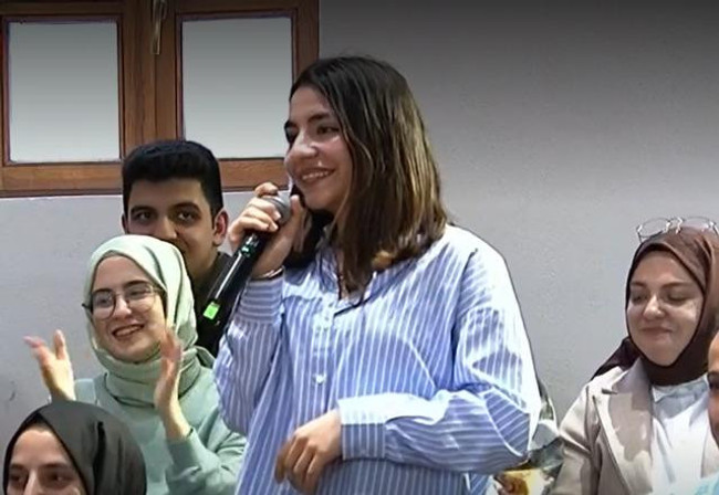 "Dedem CHP'li' diyen gençle diyaloğu gündem oldu! - Resim : 5