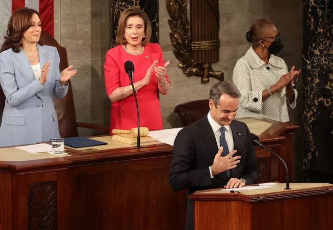 Fuat Oktay'dan Miçotakis'in ABD'deki Türkiye karşıtı konuşmasına tepki! - Resim : 1
