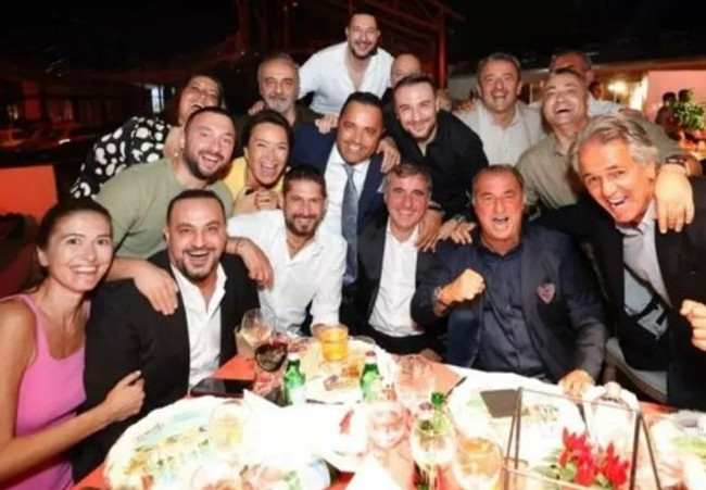 Fatih Terim, yeni yaşını görkemli şekilde kutladı! Ünlüler davete akın etti... - Resim : 4