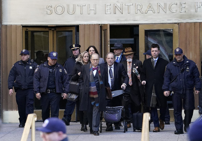 Tacizci yapımcı Harvey Weinstein yeni avukatlar arıyor - Resim : 1