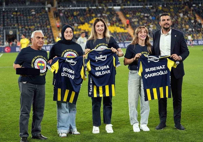 Fenerbahçe’ye son dakika darbesi: Alanyaspor, Kadıköy’de puanı kaptı - Resim : 2