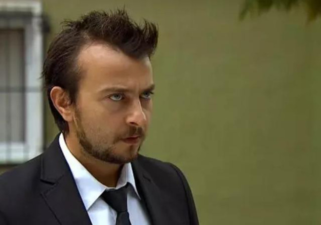 Leyla ile Mecnun'un yıldızı Ali Atay hastalığını açıkladı! Bu yüzden ekranlara ara vermiş - Resim : 1