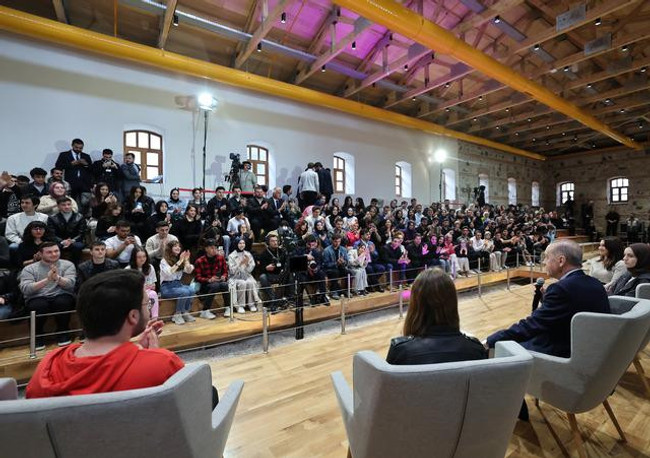 "Dedem CHP'li' diyen gençle diyaloğu gündem oldu! - Resim : 3