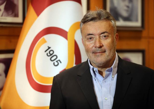 Galatasaray'da imzalar peş peşe atıldı! Domènec Torrent resmen takımın başında - Resim : 2