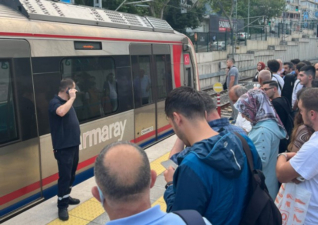 Marmaray'da korkunç hafta sonu! İki intihar - Resim : 2