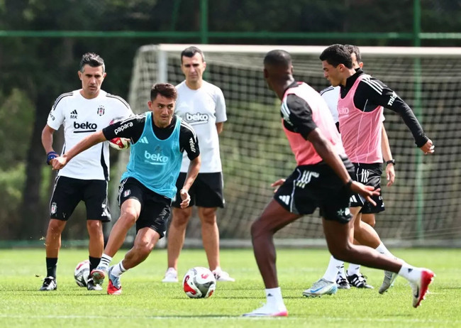 Beşiktaş'ta Cengiz Ünder için karar! Bunu kimse beklemiyordu - Resim : 1