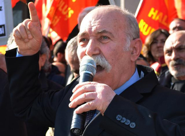 Komünist başkan, oğluyla bıçaklı kavgaya karıştı! Gördüğü o manzara küplere bindirmiş - Resim : 2