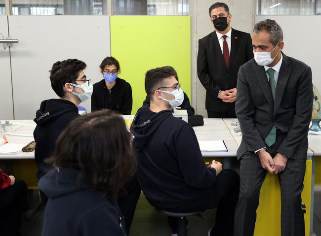 Yarıyıl tatili uzayacak mı, okullar kapanacak mı? Bakan Özer'den yüz yüze eğitim açıklaması - Resim : 2