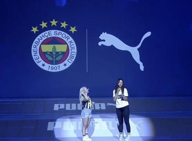 Ece Seçkin'in konser verdiği Fenerbahçe forma lansmanında ünlüler geçidi yaşandı - Resim : 1