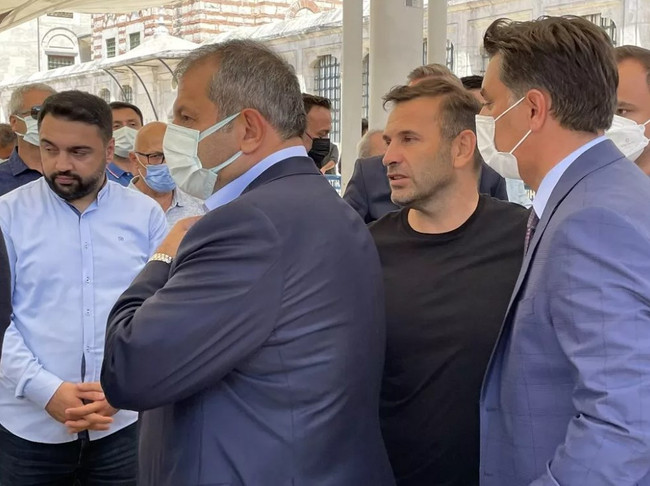 Göksel Gümüşdağ'ın annesinin cenazesine spor camiasından önemli isimler katıldı - Resim : 3