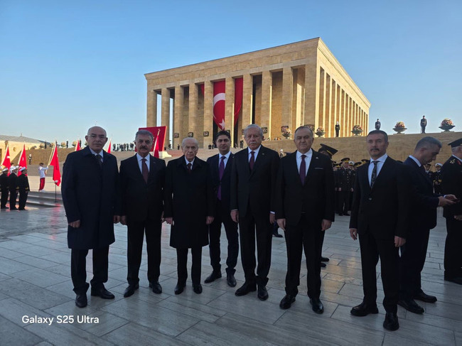 Anıtkabir'deki 10 Kasım töreninde Devlet Bahçeli detayı - Resim : 1