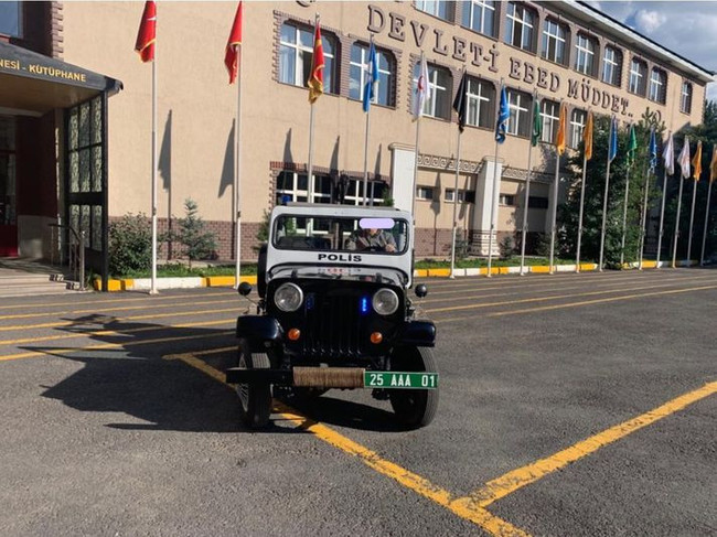 Sahte karakol vakası: Devriye gezdi, gözaltılar yaptı! Resmi polis memurları bile atandı… - Resim : 3