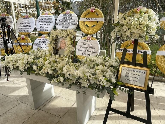 İş insanı Dilek Ertek için gıyabi cenaze namazı - Resim : 1