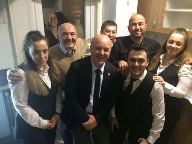 PM muhabirleri 2022’ye böyle veda etti! Cezmi Abi de oradaydı... - Resim : 8